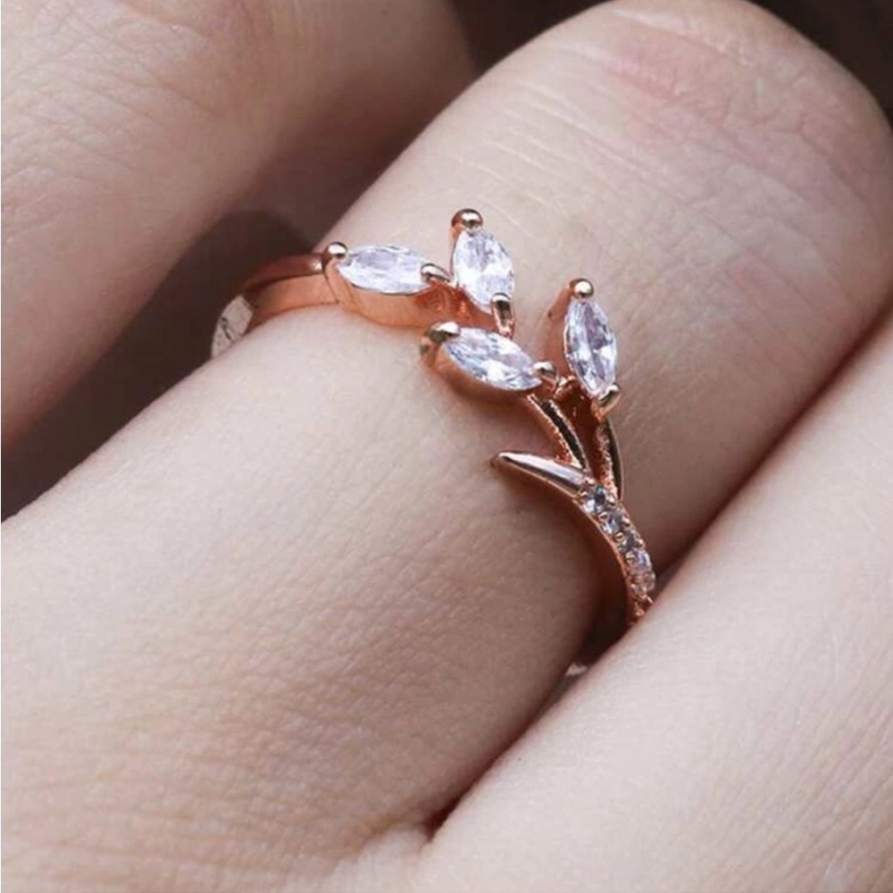 ROSE GOLD LEAF RING